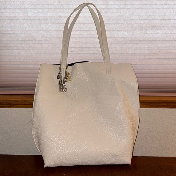 NWT BCBGeneration 24 Hour Tote Bag - Picture 1 of 11
